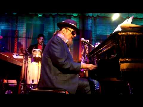 Dr John performing a Huey "Piano" Smith medley @ SPACE in Chicago