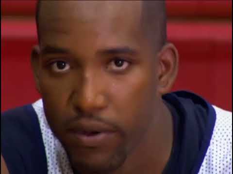 Kobe Bryant guarding OJ Mayo in Team USA practice