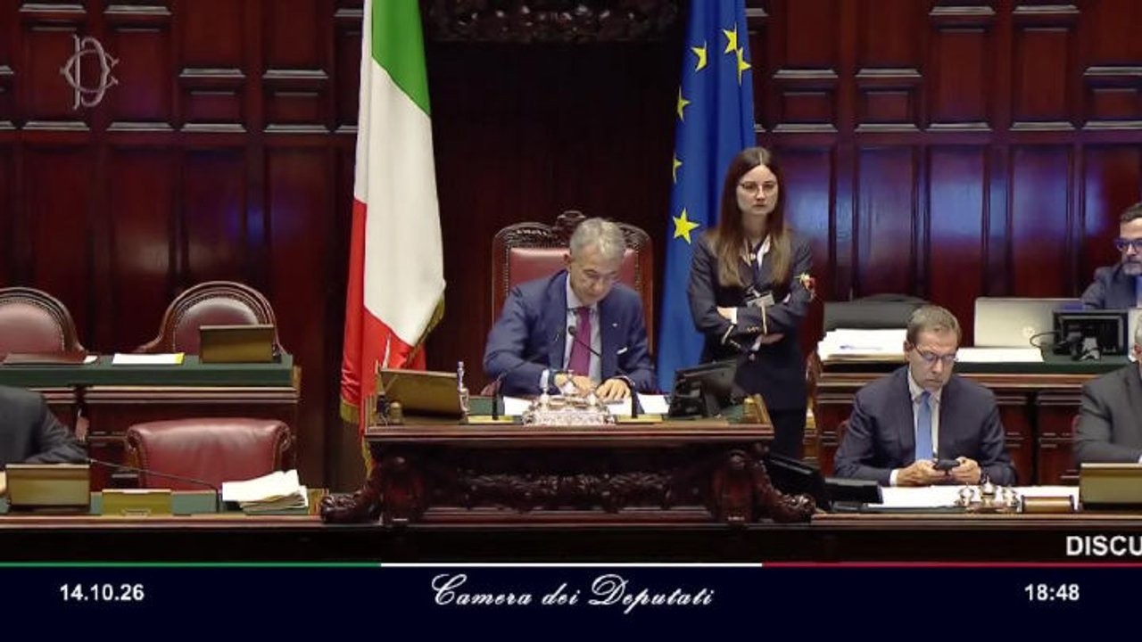 Conte risponde a Meloni: Non sarei stato Premier con la nuova legge elettorale? La studi meglio
