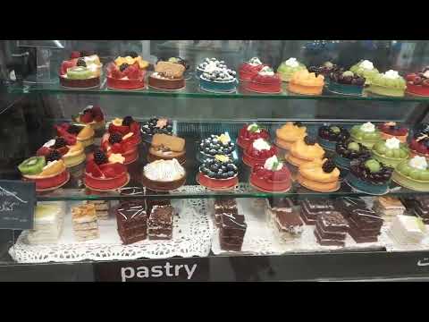 Carrefour Cake & Pastry Area Mall Of Emirates