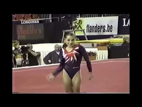 TQ FRA Ludivine Furnon FX   2001 World Championships 8 475