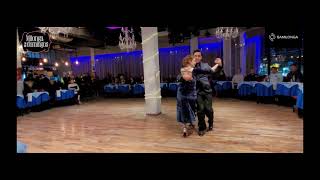 Jonny Carvajal y Mara Oviedo - 29 de Mayo 2022 - Milonga de los Domingos en el Beso 2/3