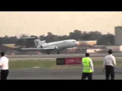 Highly dangerous Landing : Boeing 727 Landing Gear Blocks