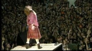 Download lagu Guns N'roses - Mr Brownstone live At  Wembley Stadium, August 31/1991 [Bootleg   Pro Shot] mp3