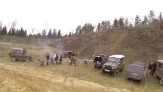 preview picture of video '4x4 trucks at the sandpit - DJI Phantom'