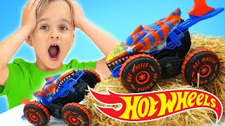 Sharks vs Dinos Toy Monster Truck Competition