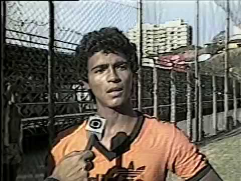 Em 1985, Romário estreia no Vasco contra o Santa Cruz pela Taça de Ouro