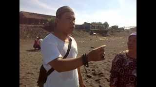 preview picture of video 'Penemuan Batu Gaib Pantai Glagah'