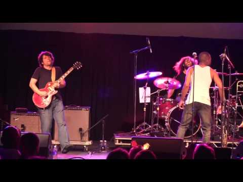 TROMBONE SHORTY & Orleans Avenue 