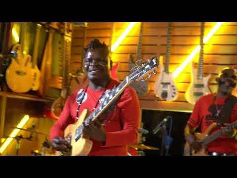 SAGE THE DRUMMER  - ( GOOD MOMENT SEBEN ) The Trios of African Band Live At Geco Cafe 2025
