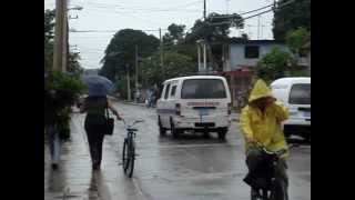 preview picture of video 'Calles de Guáimaro en Ciclón'