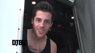 Crown The Empire / David Escamilla - BUS INVADERS Ep. 467