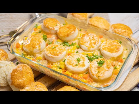 Creamy CHICKEN POT PIE CASSEROLE WITH BISCUITS | Recipes.net