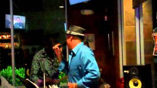 FRANKIE DEE SINGIN'   "THE THRILL IS GONE."