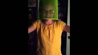 Betty the trash can singing nerd-Sassafras