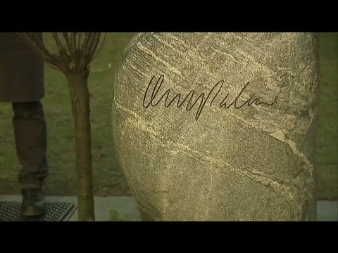 Hundratals tips om Palmemordet - ett par bedöms "extra intressanta" - Nyheterna (TV4)