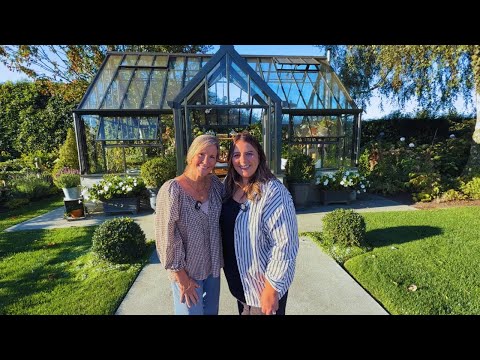 Dreamiest Garden Ever? A Tour More Romantic Than a Nancy Meyers Garden! 🌿😍