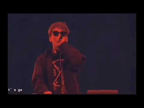 BIGBANG SEUNGRI FAIL IN LIVE SO FUNNY