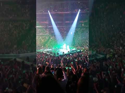 💜 BTS (FANCAM) - Outro: Tear 9/6/18 💜