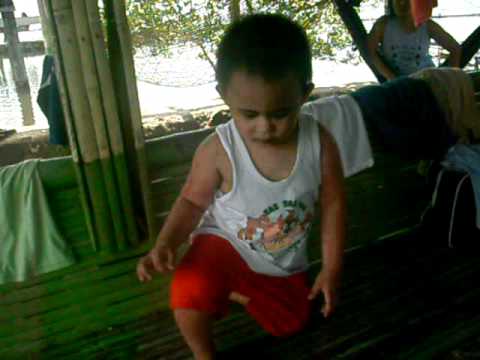 dancing baby kaloy