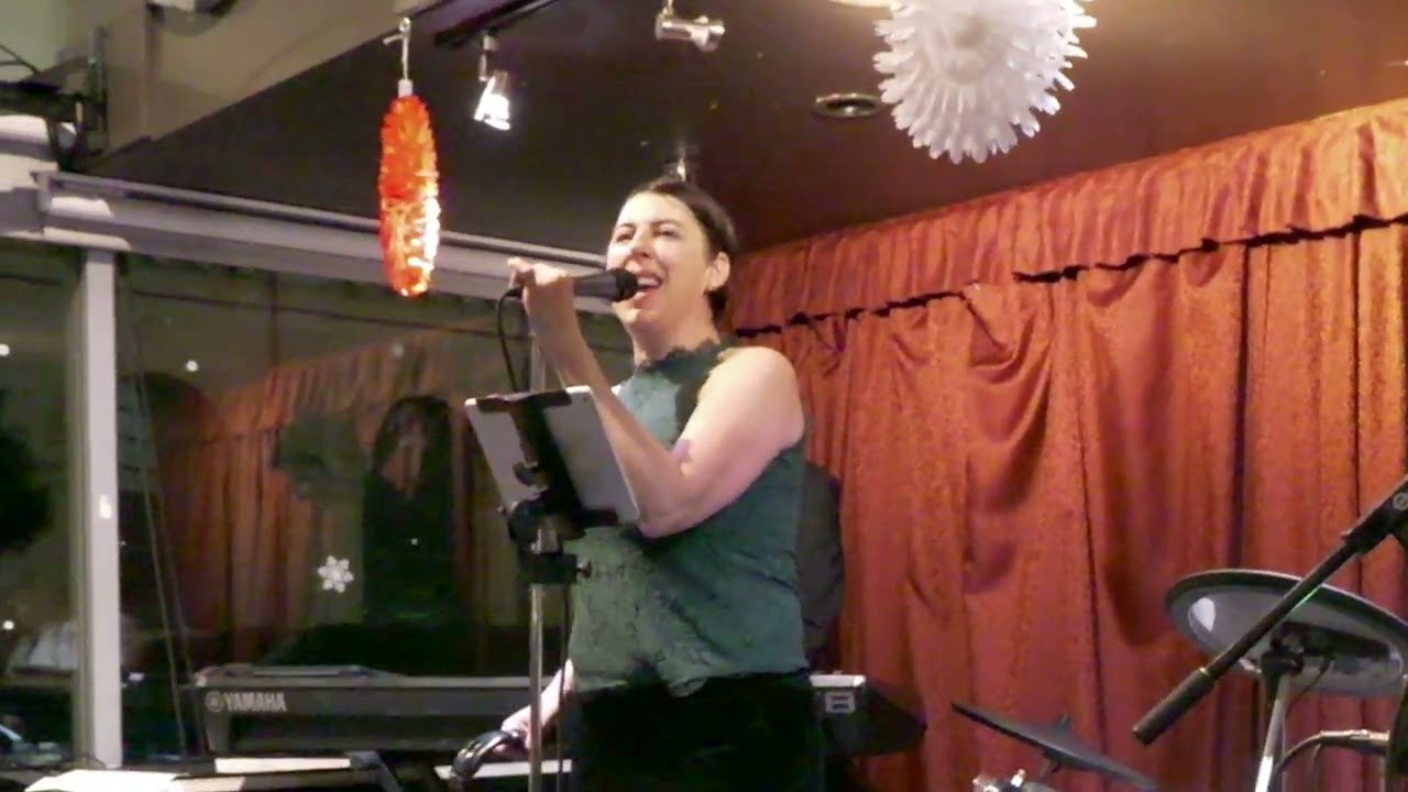 Promotional video thumbnail 2 for Spill the Wine Party Band