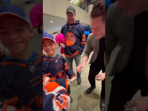 Promotional video thumbnail 8 for Chris Gowen: Magician and Sleight of Hand Master