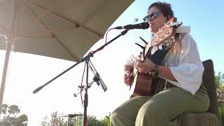 Anita | acoustic live solo