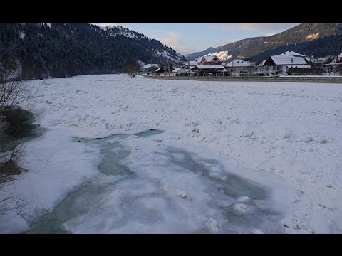 Zăporul - amintirile care ţin treji locuitorii din Poiana Teiului