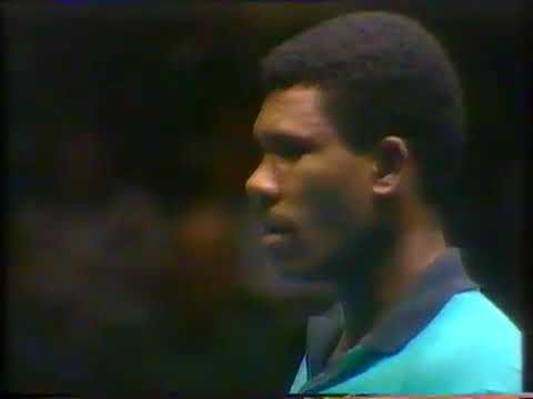 Desmond Douglas v Andrei Mazunov  1989 Leeds Masters Semi Final