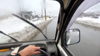 Panic video of drifting on black ice | 2. Rear-end collision on a terrifying downhill icy road.