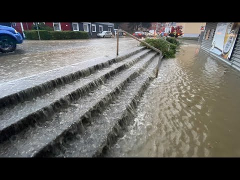 Nr. 2 in 2021: Flut-Alarm in Hof: Wassermassen schießen durch die Stadt