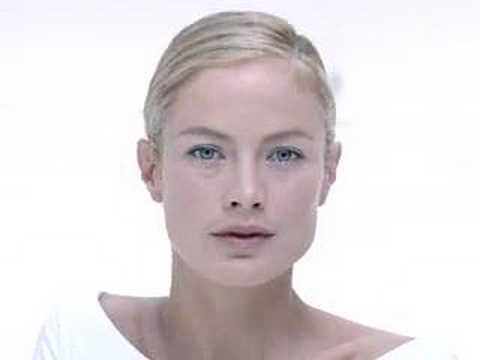 Estée Lauder Revitalizing Supreme Night Intensive Restorative kreminis 50 video