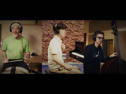 壷阪健登/Kento Tsubosaka - The Joy of Living (Music Video)