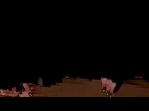 The Wire Twin’s grand entrance | Hellraiser Inferno ( 2004 )