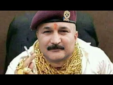 33किलो सुन काण्डको आरोपित प्रहरीले पत्रकारलाई  यसरि हाने लात???