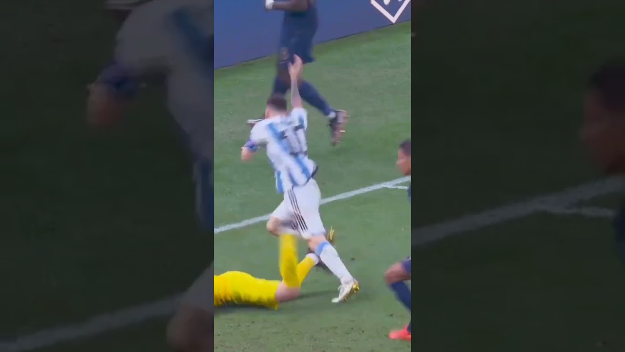 You can never take your eyes off of Lionel Messi... 👀 #FIFAWorldCup