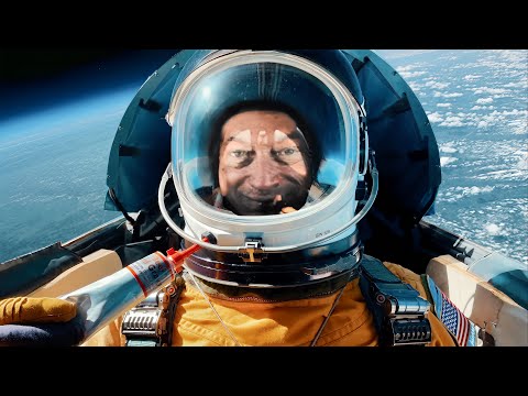 Flying the U-2 Spy Plane 70,000 Feet to the Edge of Space With Gary Sinise