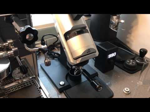 EG 1 dosing direct into portafilter