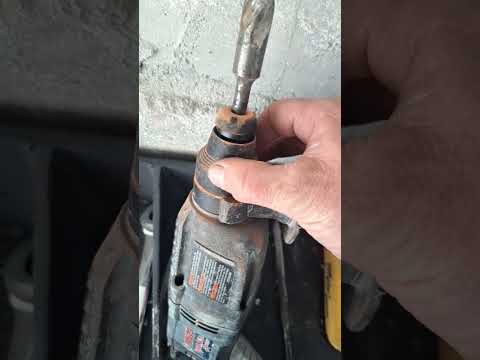 putting in a sds masonry drill bit