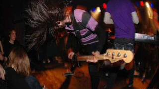 Drop Dead Gorgeous - Its Pretty Hard To Beat The King