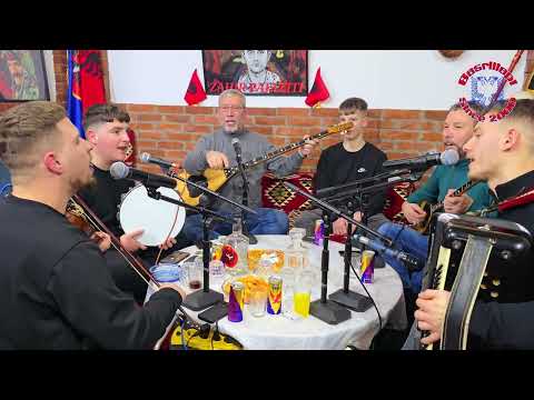 Po knojm nderin e Shqiptarisë  Vllezrit Bajraj