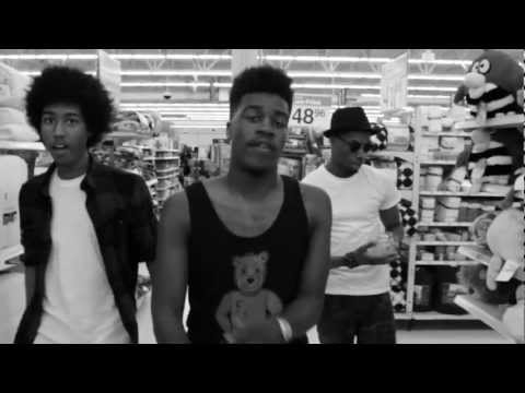 Calez - Middle Finger [Official Music Video]