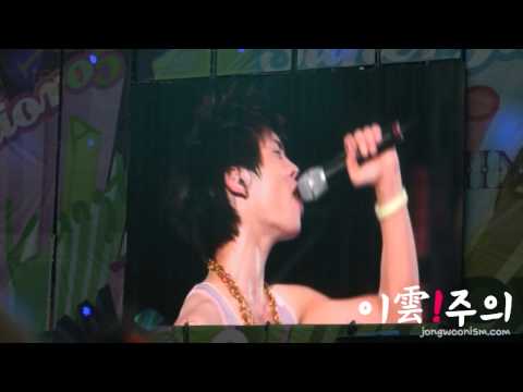 100821 SMTOWN Live Sea of Love - Yesung, Jonghyun (Screen)