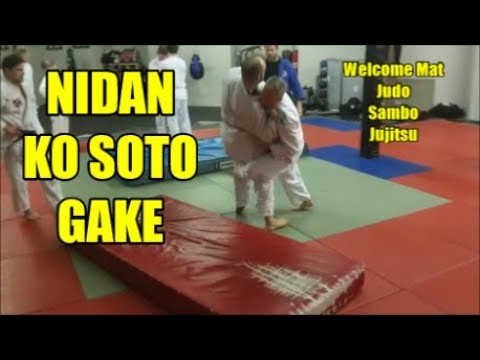 NIDAN KO SOTO GAKE