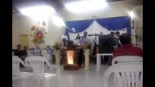 preview picture of video 'Pregação do Pastor Marcos Fidelis, em Miraí-MG'