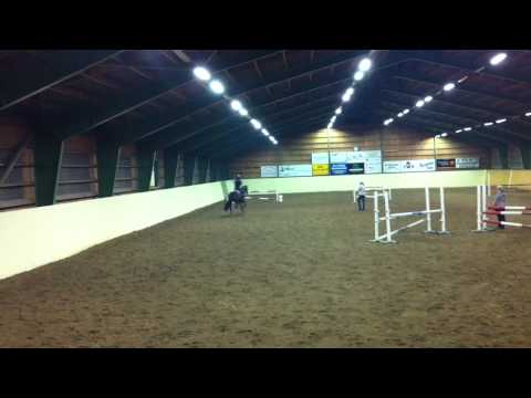 Sandra Persson & Pyret hoppträning i Trolleholm 2011