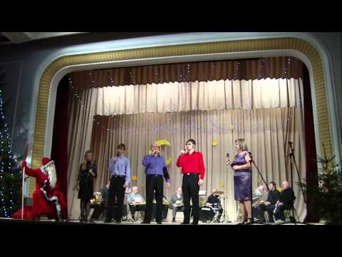 Liepiņu ģimene ziemassvētkos