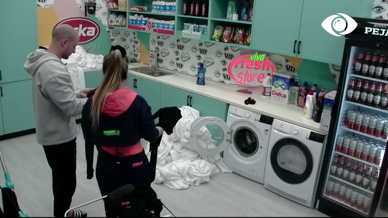 Amos-Oltës: Je bërë shumë xheloze për Maestron