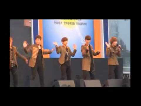 111008 Seoul Fireworks Festival Boyfriend - Don't touch my girl