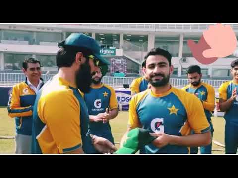 khushdil shah receiving debut cap from misbah